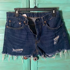 Levi cutoff shorts